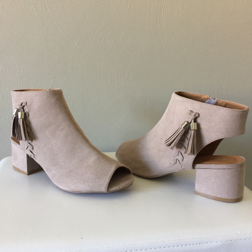 Qupid Peep Toe Style Ankle Bootie 8